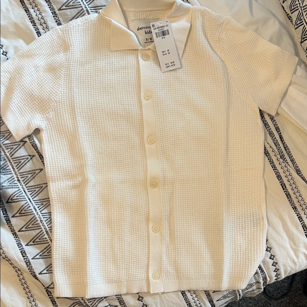 Abercrombie Kids cream White Short Sleeve button down Shirt new size 9/10